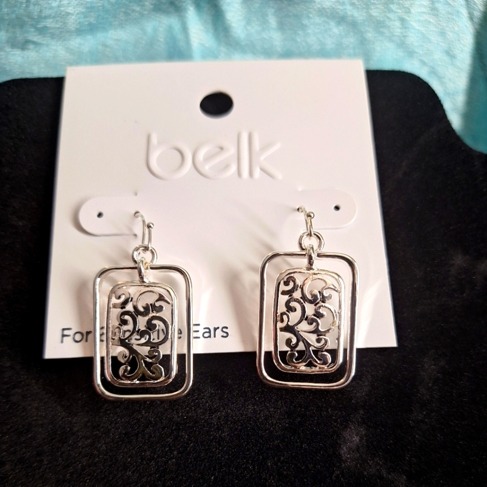 BELK HYPOALLERGENIC EARRINGS NWT